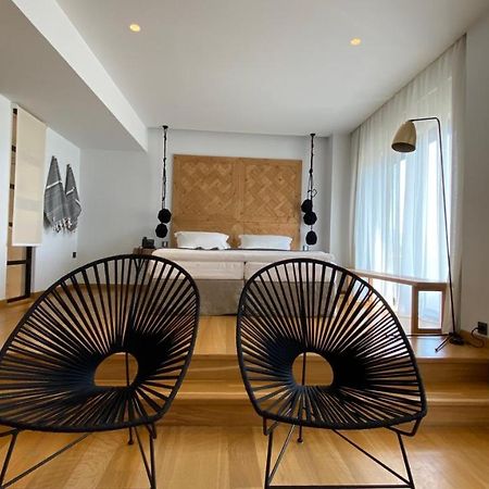 ניאה סטירה Sunday Boutique Hotel מראה חיצוני תמונה