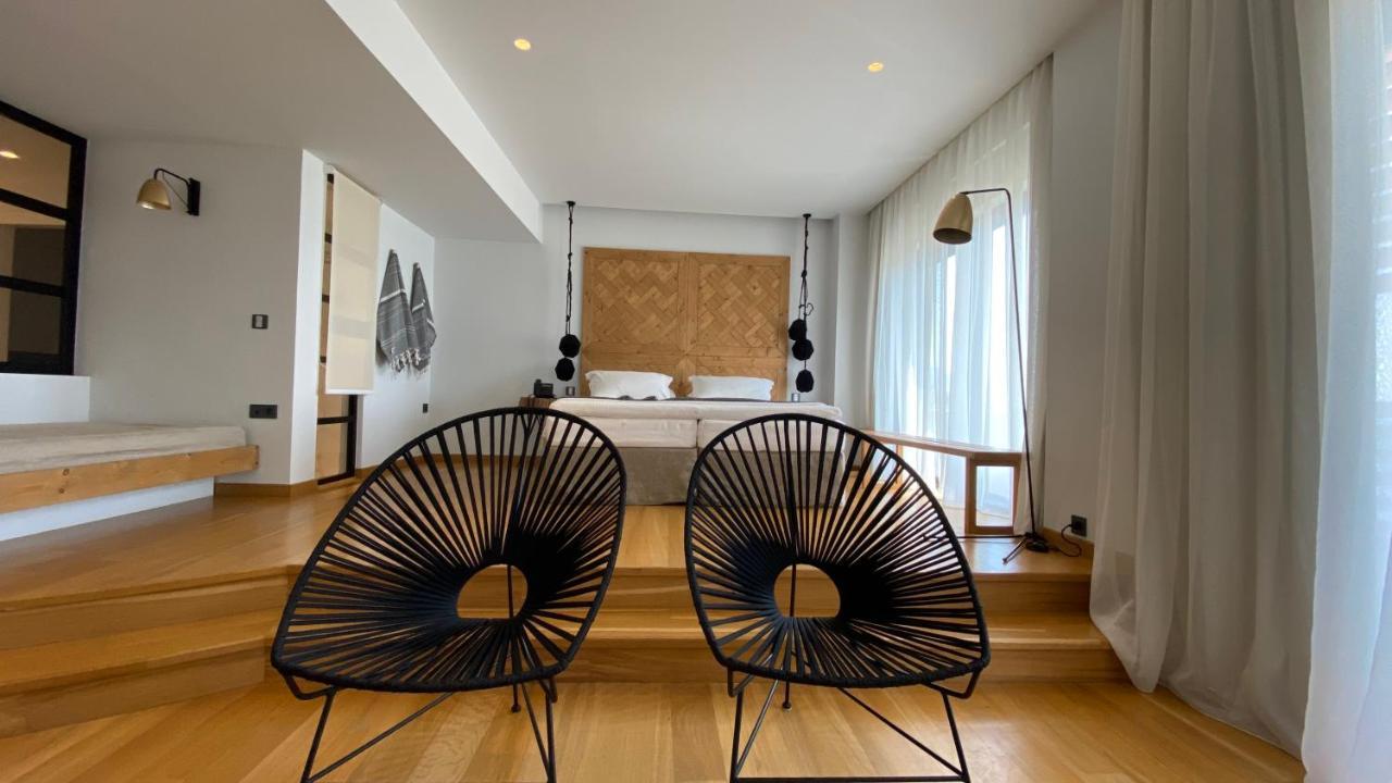 ניאה סטירה Sunday Boutique Hotel מראה חיצוני תמונה
