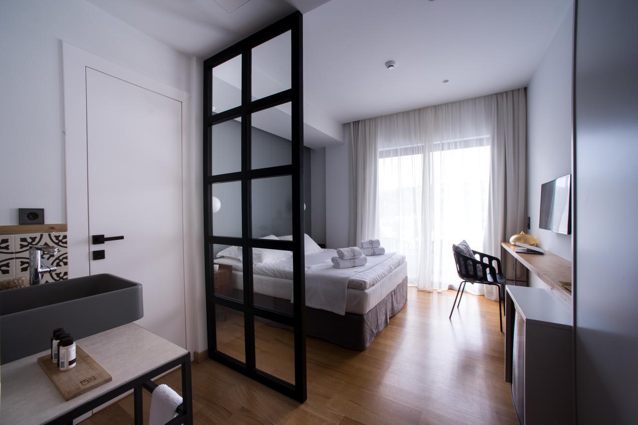 ניאה סטירה Sunday Boutique Hotel מראה חיצוני תמונה