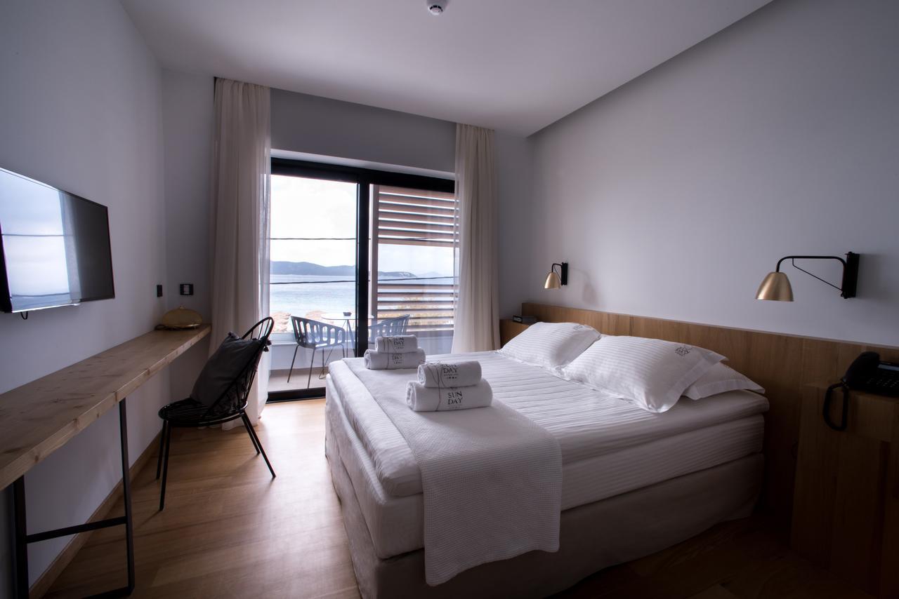 ניאה סטירה Sunday Boutique Hotel מראה חיצוני תמונה
