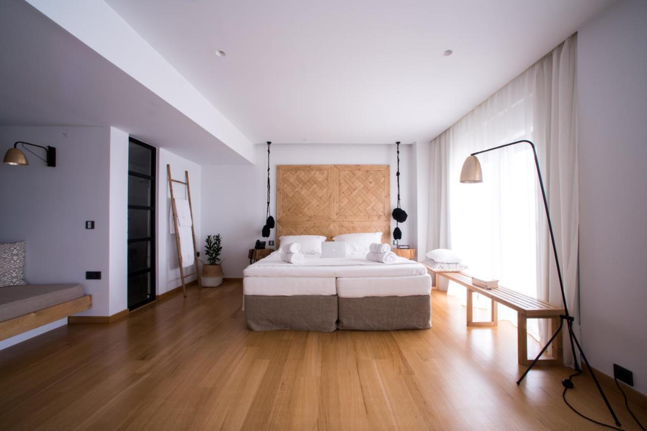 ניאה סטירה Sunday Boutique Hotel מראה חיצוני תמונה
