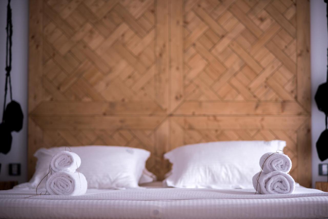 ניאה סטירה Sunday Boutique Hotel מראה חיצוני תמונה